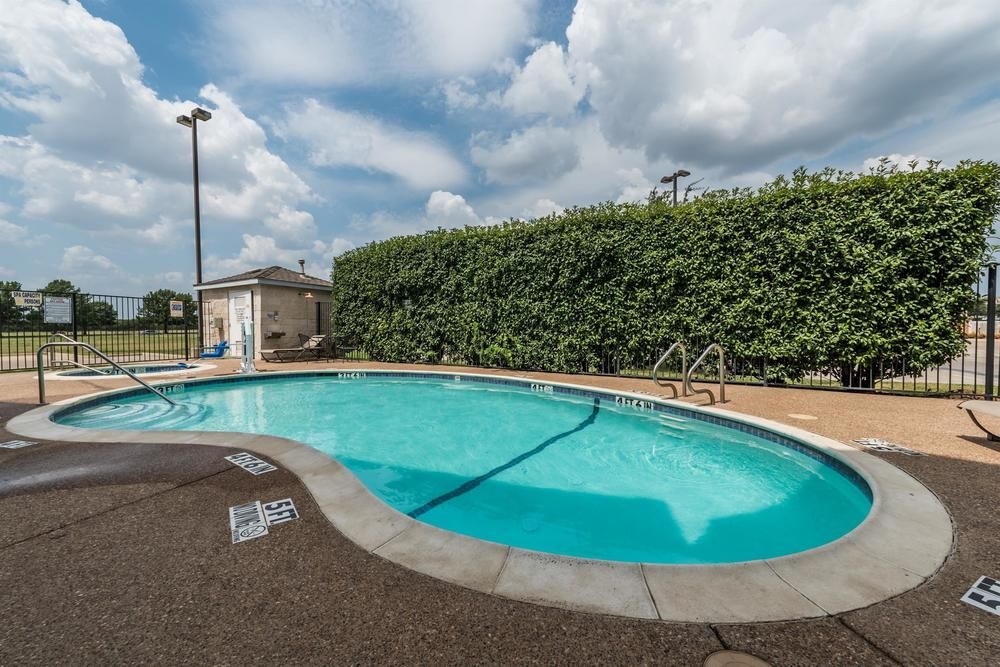 MICROTEL INN & SUITES BY WYNDHAM FT. WORTH NORTH/ in Fort Worth