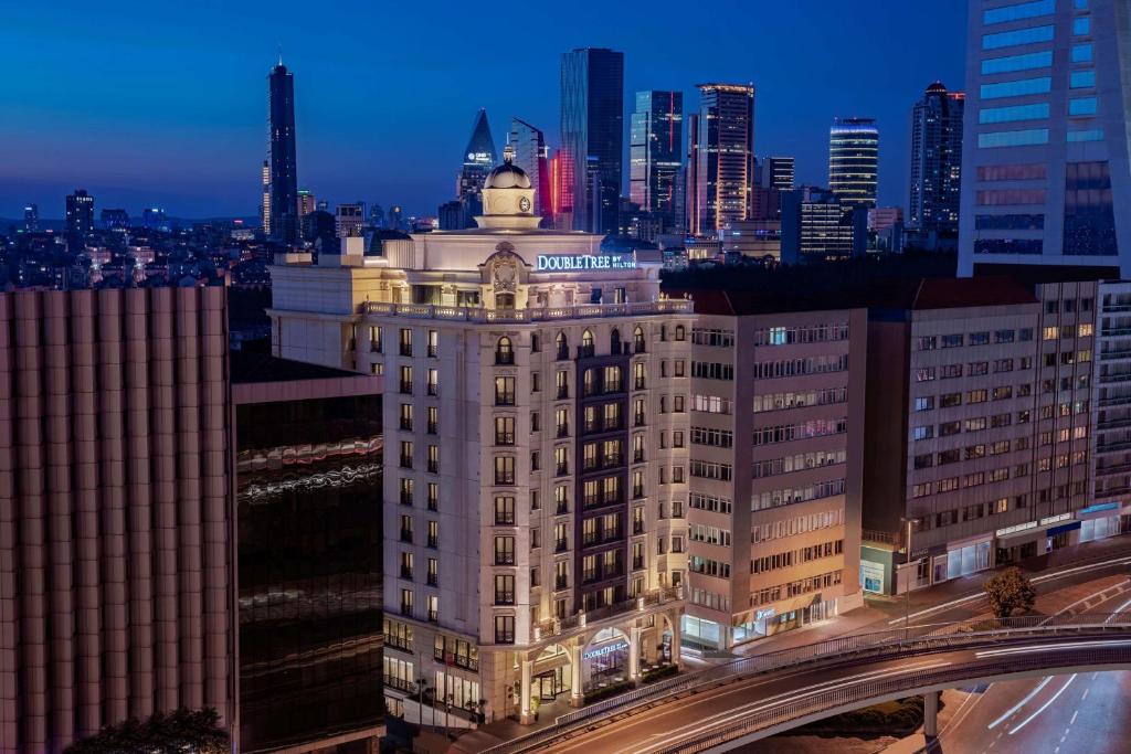 DoubleTree by Hilton Istanbul Gayrettepe in Istanbul