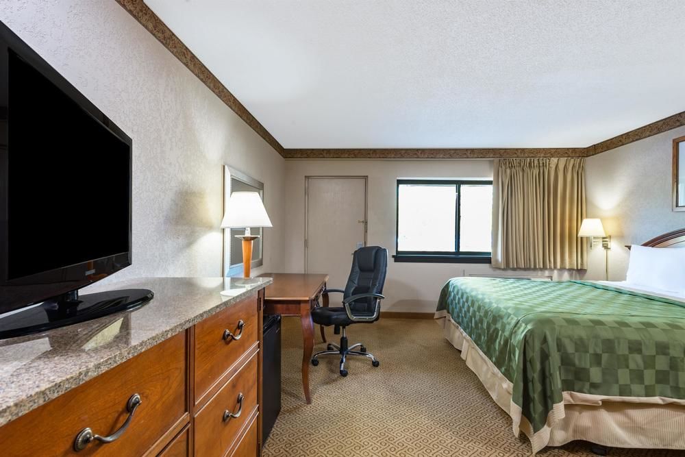 RAMADA BY WYNDHAM WEST ATLANTIC CITY in Atlantic City, Nj