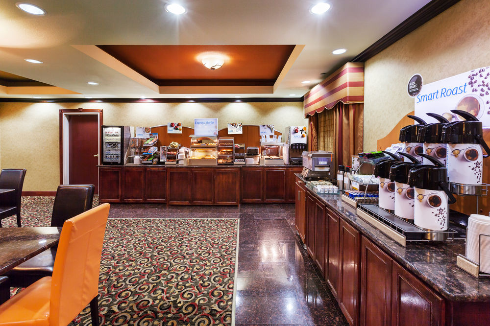HOLIDAY INN EXPRESS SUITES AMARILLO EAST in Amarillo, Tx