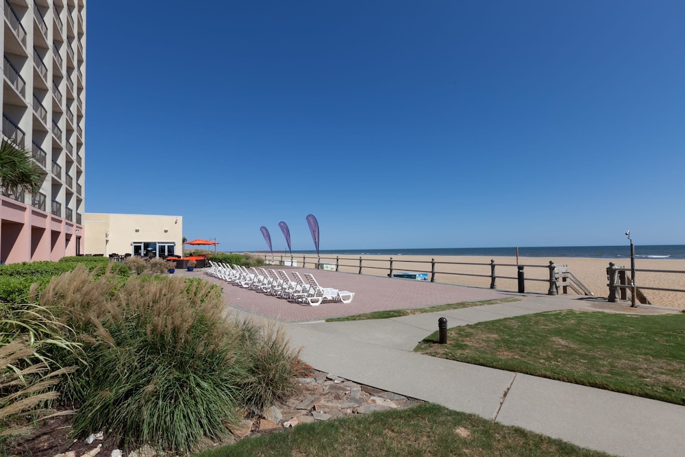 WYNDHAM VIRGINIA BEACH OCEANFRONT in Virginia Beach, Va