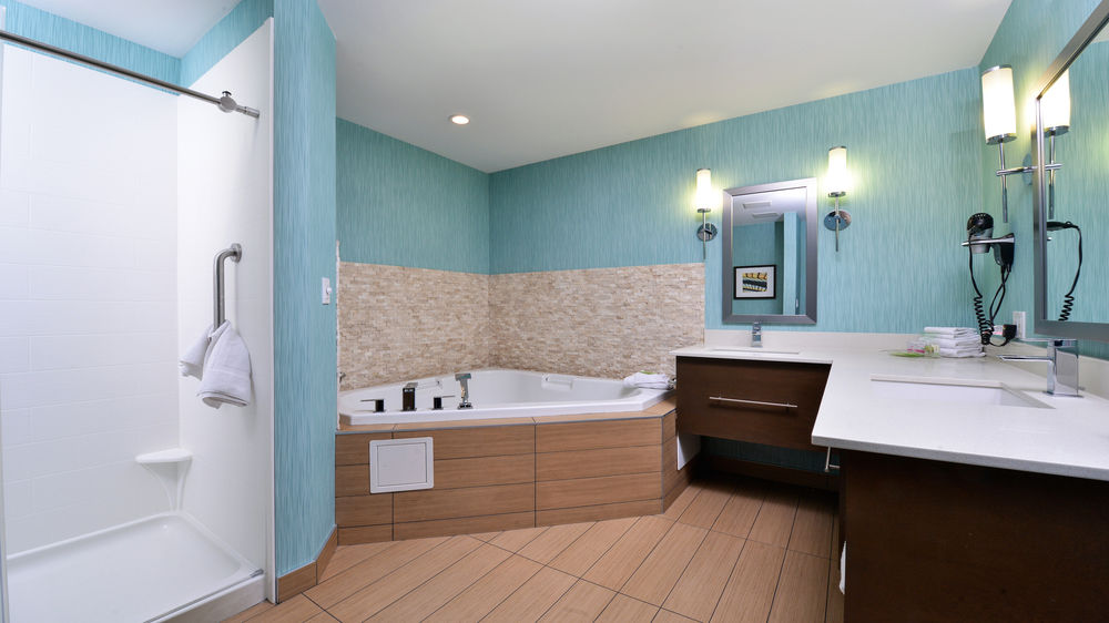 Holiday Inn Hotel & Suites Edmonton Airport & Conference Ctr by IHG in Edmonton