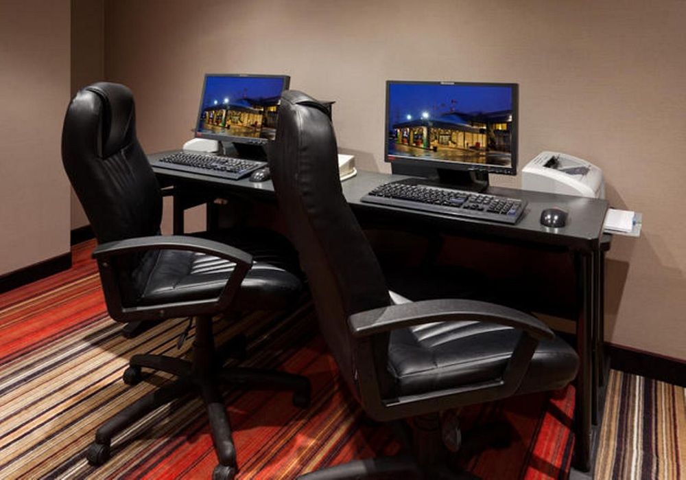 HOLIDAY INN TORONTO-AIRPORT EAST in Toronto