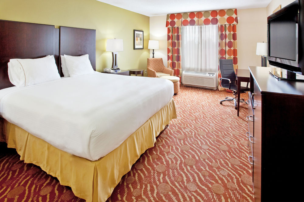 HOLIDAY INN EXPRESS & SUITES ANDERSON-I-85 (HWY 76, EX 19B) in Anderson, Sc
