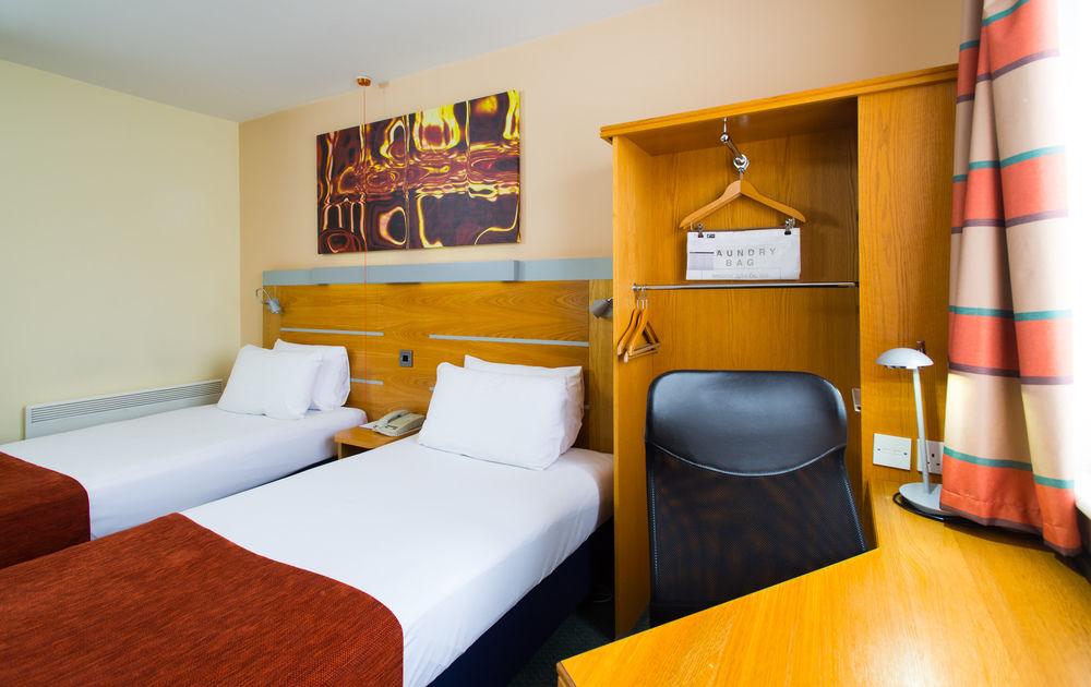 HOLIDAY INN EXPRESS CARDIFF BAY in Cardiff