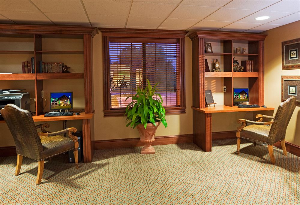 HOLIDAY INN HOTEL & SUITES MINNEAPOLIS - LAKEVILLE in Minneapolis / St. Paul