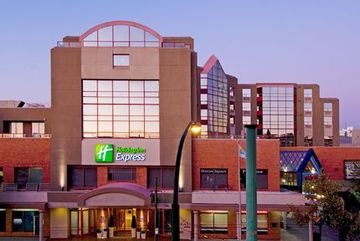 Holiday Inn Express Vancouver Metrotown (Burnaby) in Vancouver, Bc