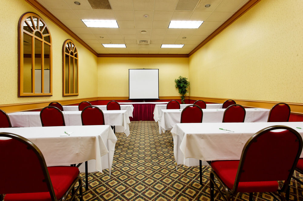 HOLIDAY INN CORPUS CHRISTI ARPT & CONV CTR in Corpus Christi