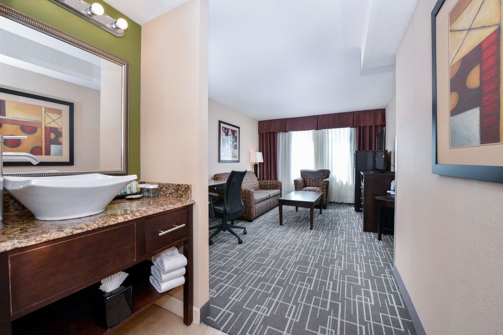 HOLIDAY INN CHARLOTTE-CENTER CITY in Charlotte