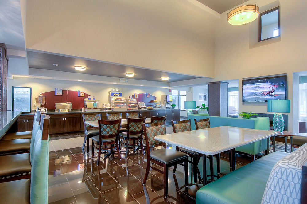 HOLIDAY INN EXPRESS HOTEL & SUITES CARLSBAD BEACH in Carlsbad, Ca