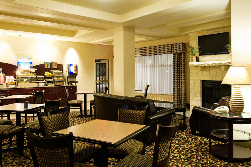 HOLIDAY INN EXPRESS & SUITES SAN ANTONIO NW-MEDICAL AREA in San Antonio,Tx
