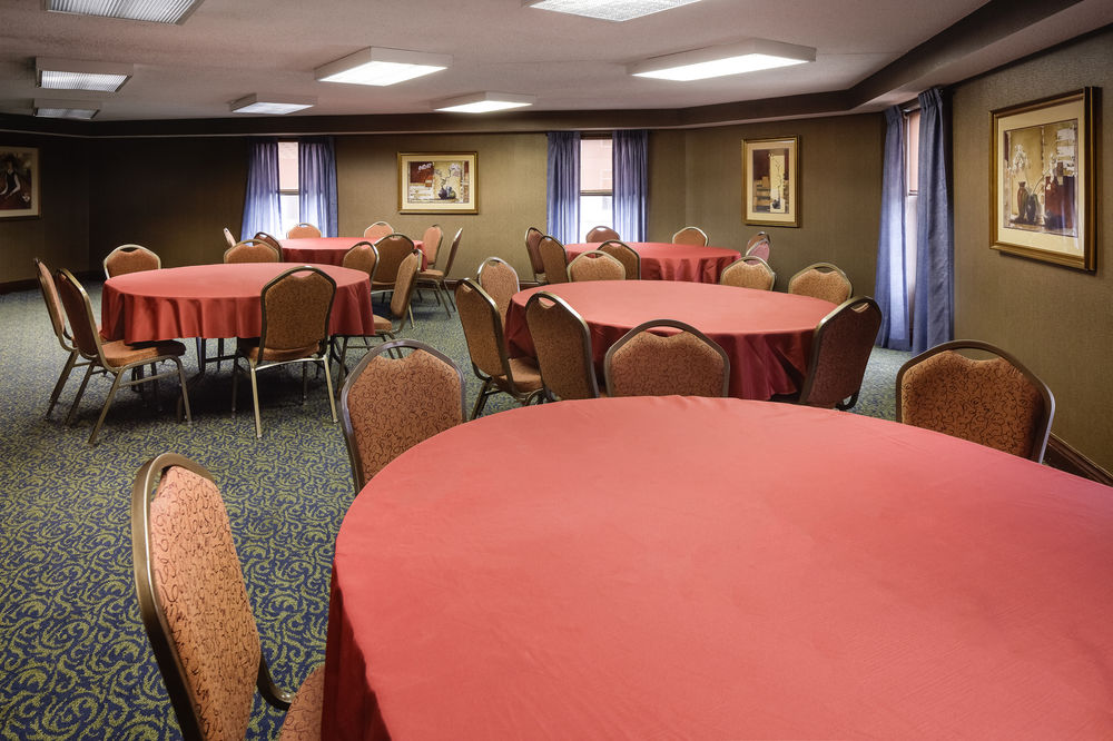 HOLIDAY INN DUBUQUE/GALENA in Dubuque, Ia