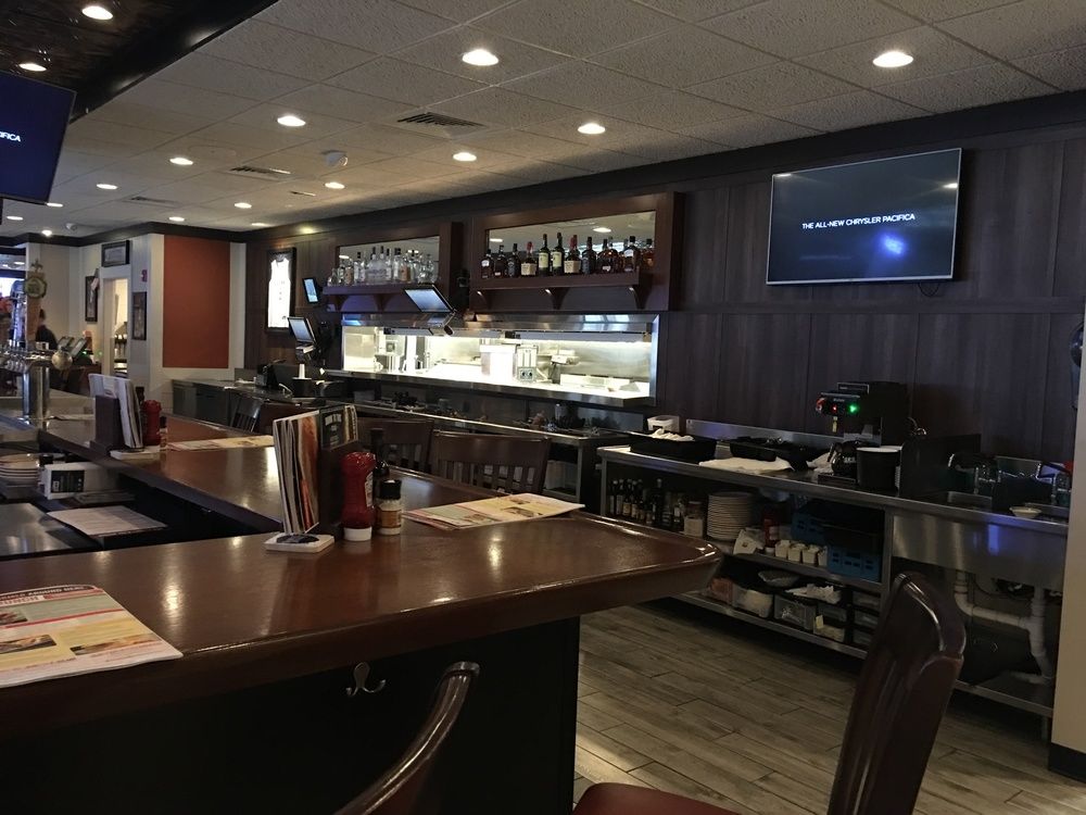 HOLIDAY INN DANBURY-BETHEL @ I-84 in Danbury, Ct