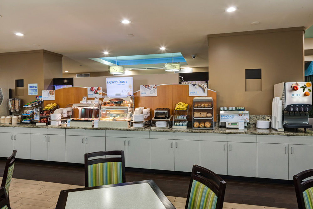HOLIDAY INN EXPRESS CHARLESTON DWTN - MEDICAL AREA in Charleston