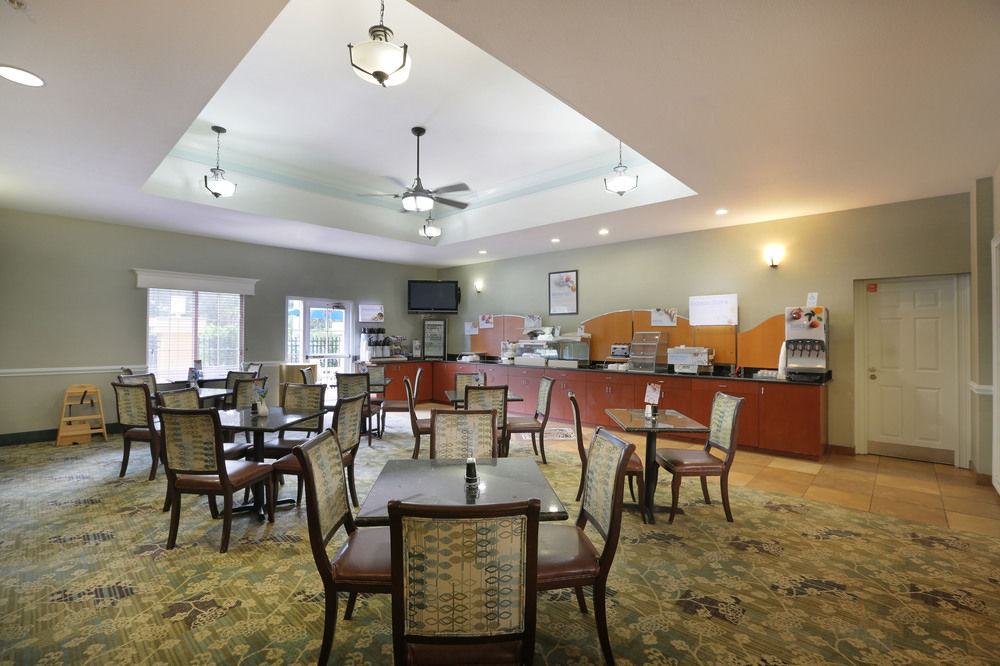 HOLIDAY INN EXPRESS TAMPA N I-75 - UNIVERSITY AREA in Tampa, Fl