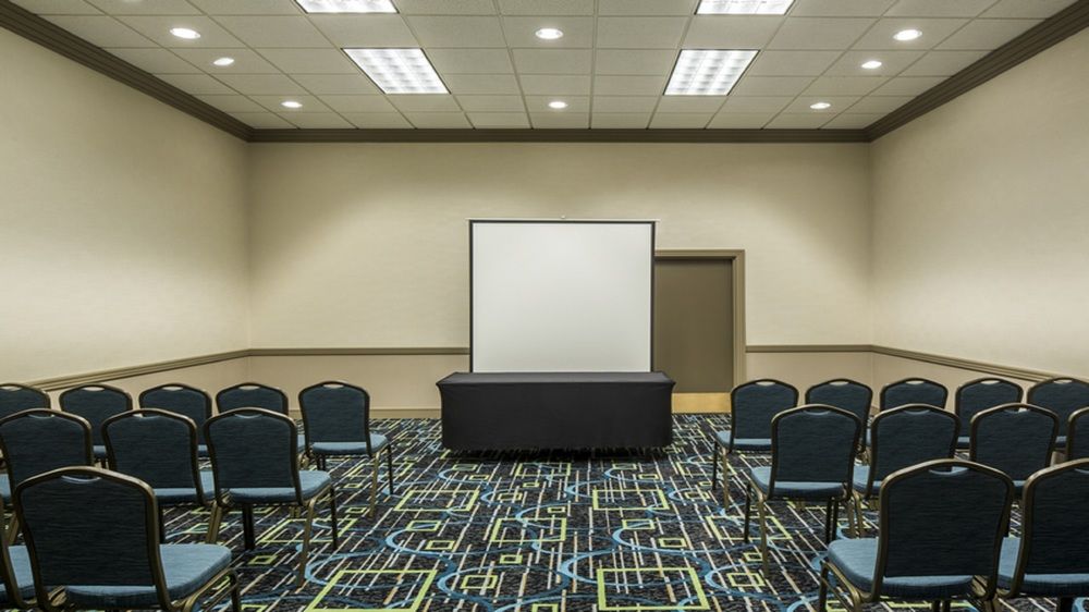 HOLIDAY INN PALM BEACH-AIRPORT CONF CTR in West Palm Beach