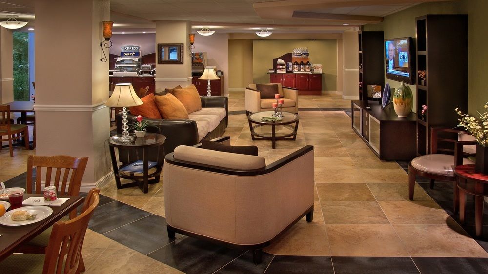HOLIDAY INN EXPRESS WEST PALM BEACH METROCENTRE in West Palm Beach