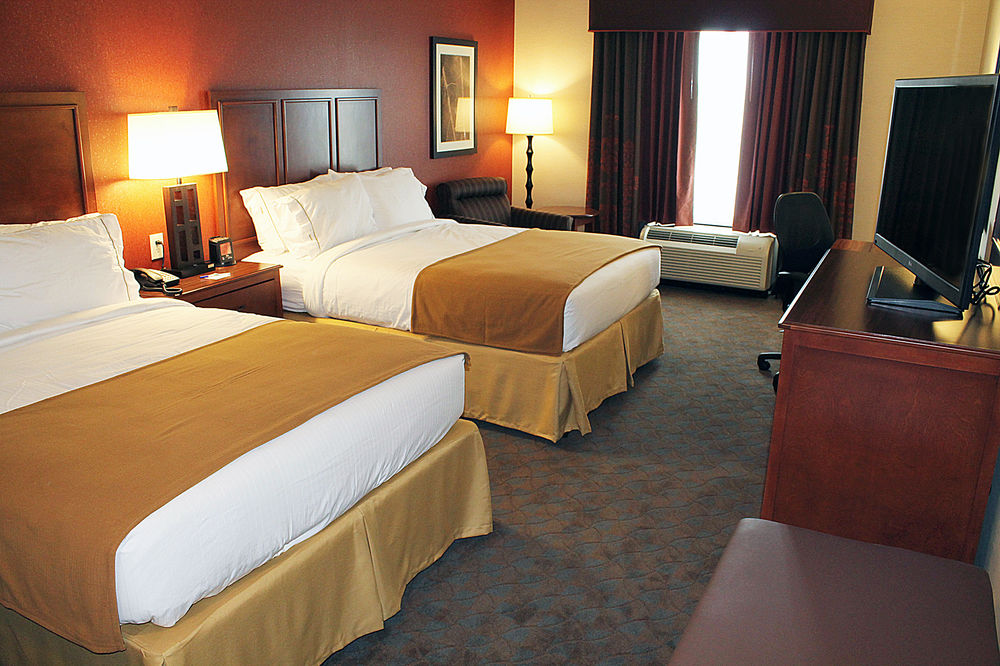 Holiday Inn Express and Suites Paducah West in Paducah, Ky