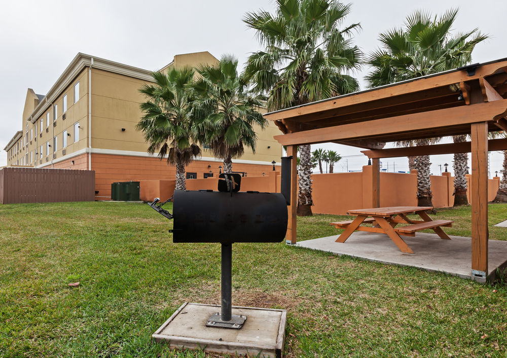 HOLIDAY INN EXPRESS & SUITES CORPUS CHRISTI NW - CALALLEN in Corpus Christi