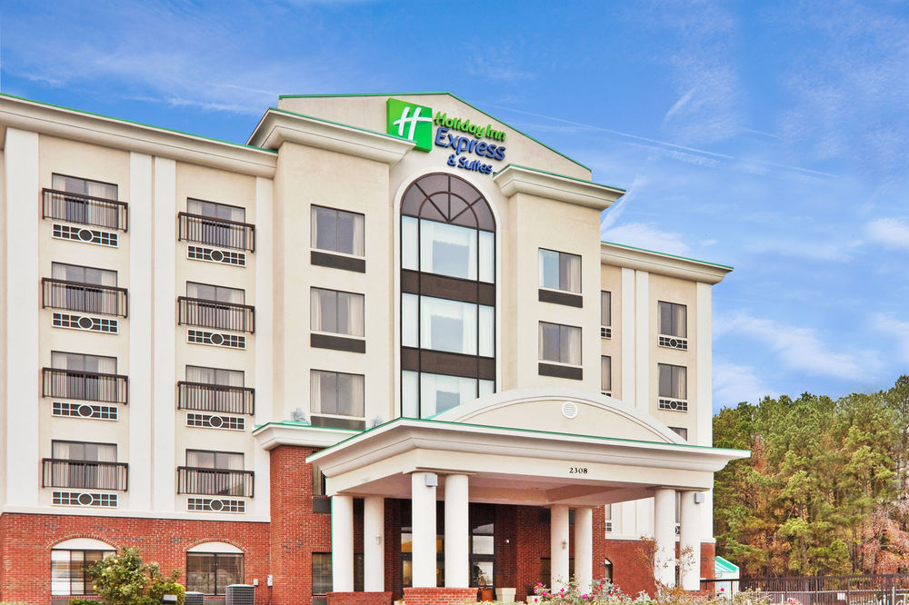 HOLIDAY INN EXPRESS HOTEL & SUITES WILSON-DOWNTOWN in Wilson, Nc