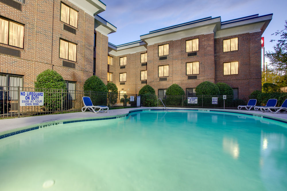 HOLIDAY INN EXPRESS & SUITES COLUMBIA-I-20 @ CLEMSON RD in Columbia, Sc