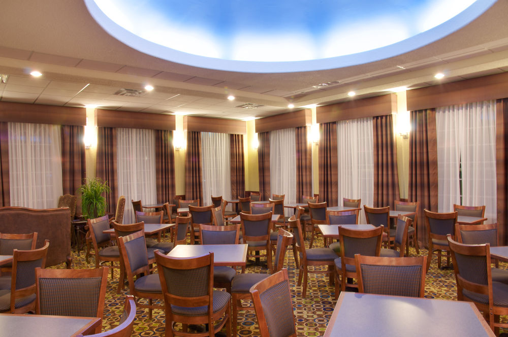 HOLIDAY INN EXPRESS HOTEL & SUITES GALVESTON WEST-SEAWALL in Galveston, Tx