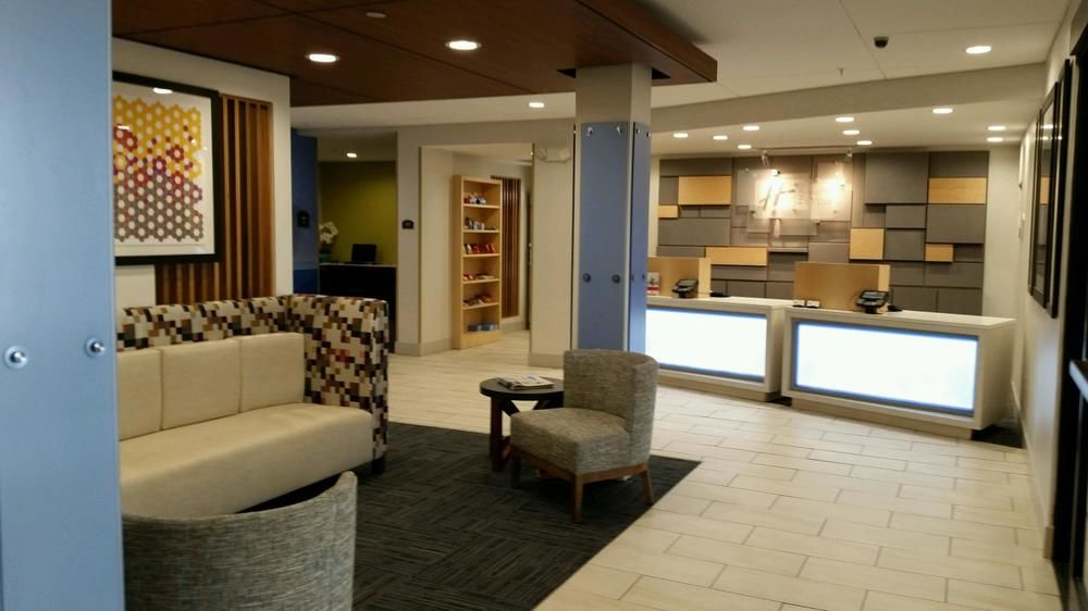 HOLIDAY INN EXPRESS KNOXVILLE-STRAWBERRY PLAINS in Knoxville. Tn