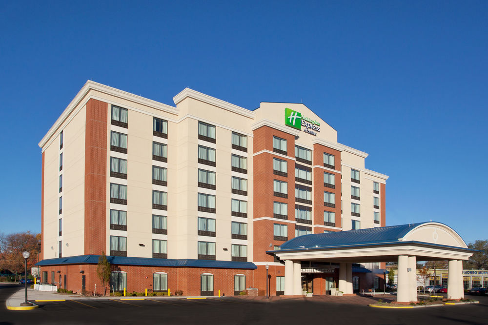 HOLIDAY INN EXPRESS HOTEL & SUITES COLUMBUS UNIV AREA - OSU in Columbus