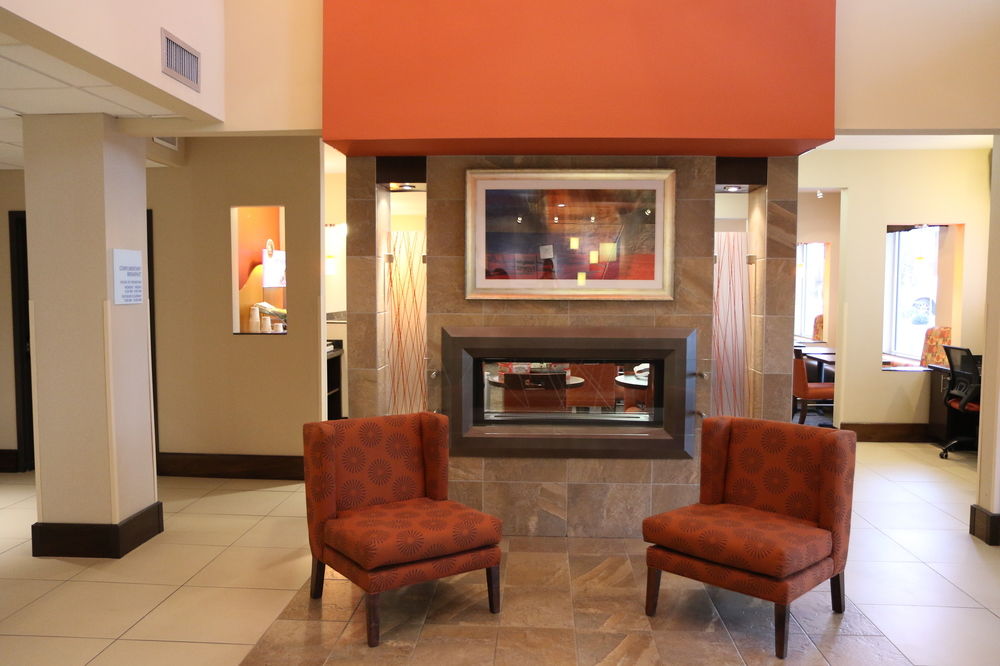 HOLIDAY INN EXPRESS PITTSBURGH E - WATERFRONT DR in Pittsburgh, Pa