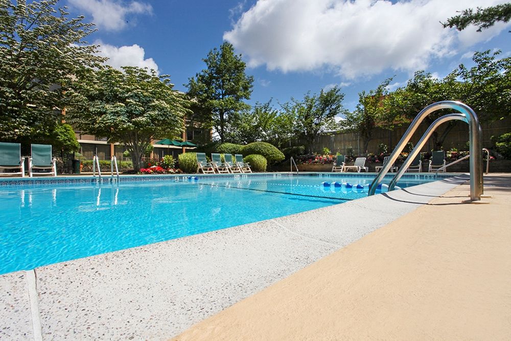 HOLIDAY INN WESTBURY-LONG ISLAND in New York, Ny