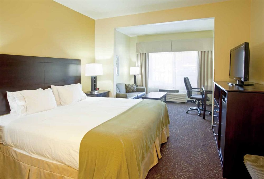 HOLIDAY INN EXPRESS CHARLESTON-KANAWHA CITY in Charleston, Wv