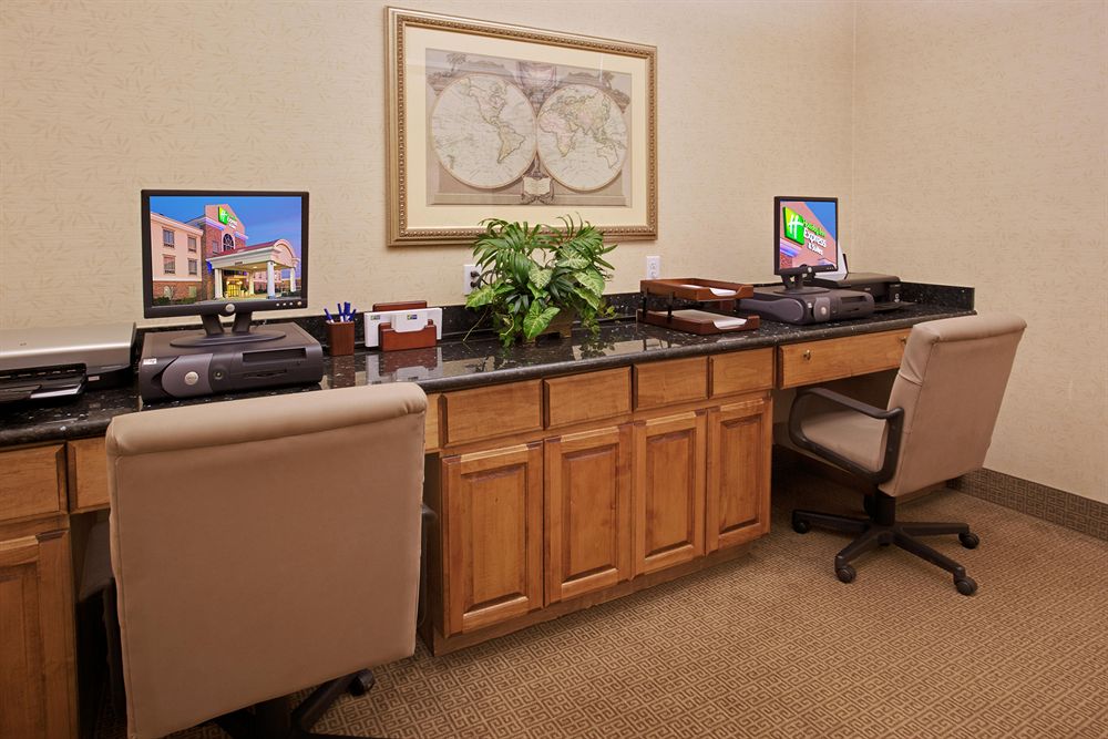 HOLIDAY INN EXPRESS HOTEL & SUITES CONROE I-45 NORTH in Conroe, Tx