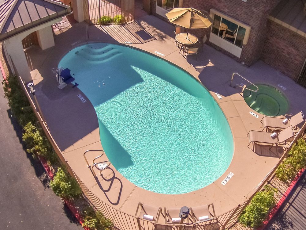 HOLIDAY INN EXPRESS & SUITES PHOENIX TEMPE - UNIVERSITY in Tempe