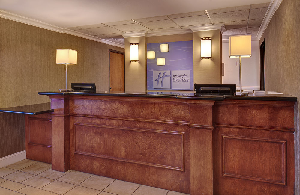 HOLIDAY INN EXPRESS HOTEL & SUITES SAN DIEGO-SORRENTO VALLEY in San Diego, Ca