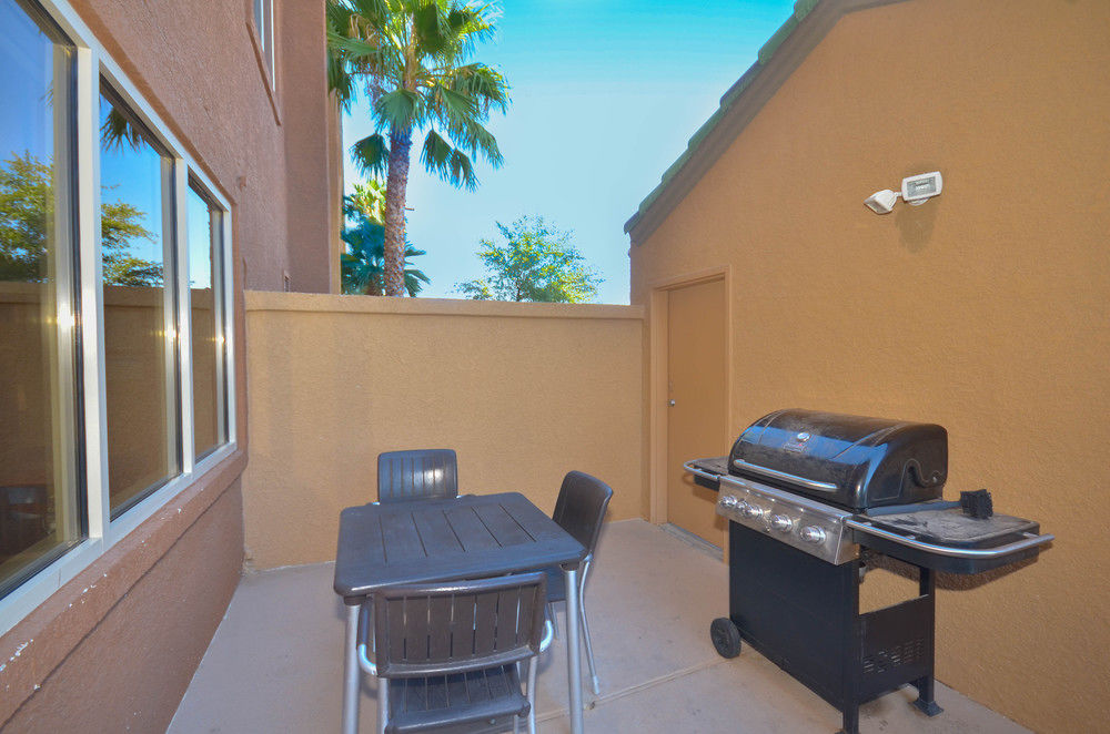 HOLIDAY INN EXPRESS LAS VEGAS-NELLIS in Las Vegas