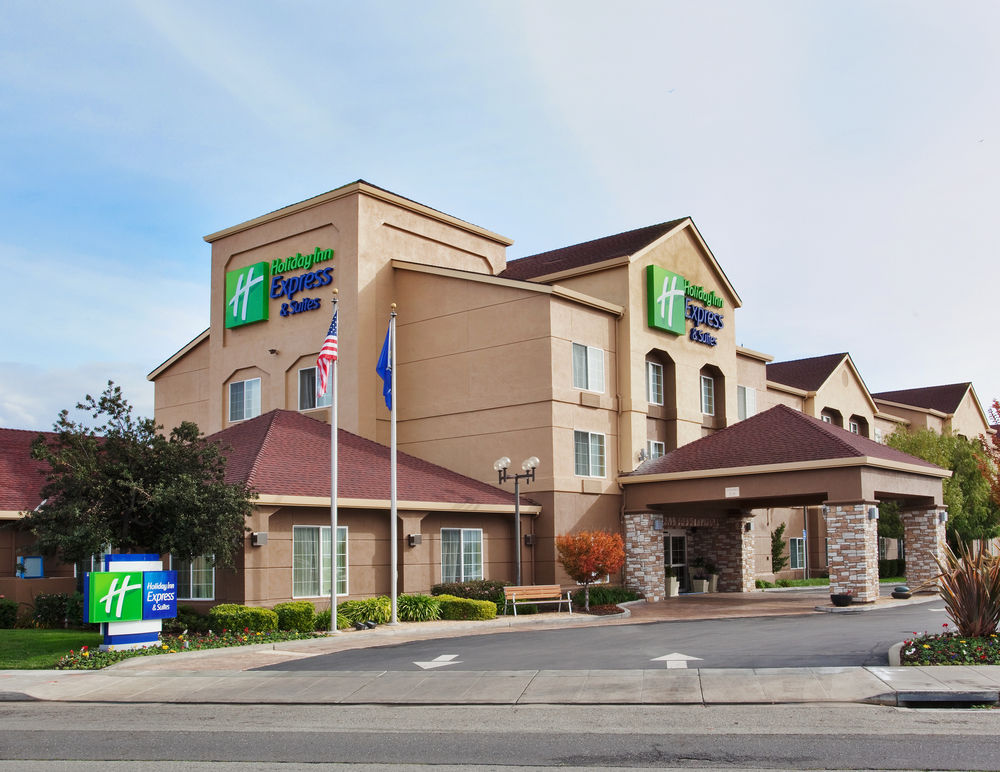 HOLIDAY INN EXPRESS HOTEL & SUITES OAKLAND-AIRPORT in Oakland, Ca