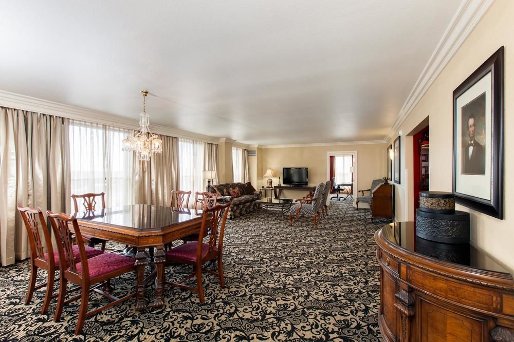 President Abraham Lincoln Springfield - DoubleTree by Hilton in Springfield, Il
