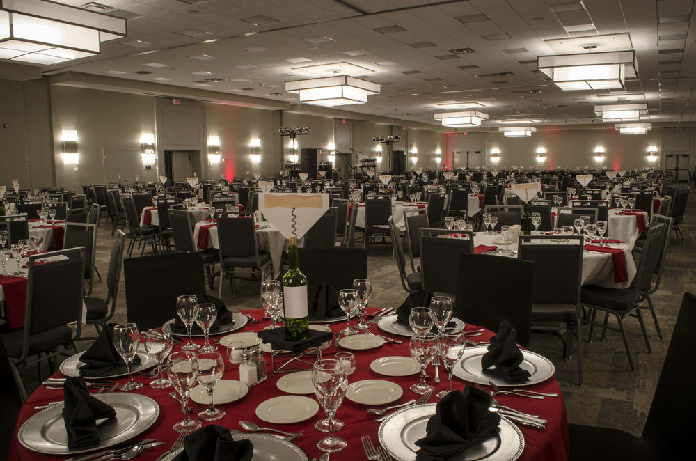 HOLIDAY INN FARGO in Fargo