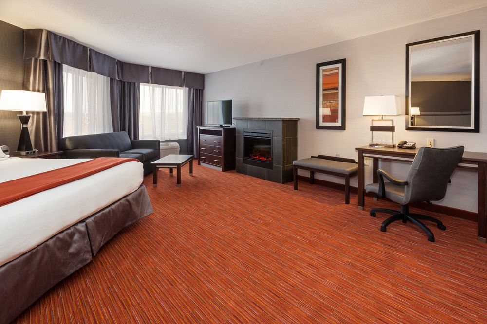 HOLIDAY INN EXPRESS & SUITES RAPID CITY I-90 in Rapid City