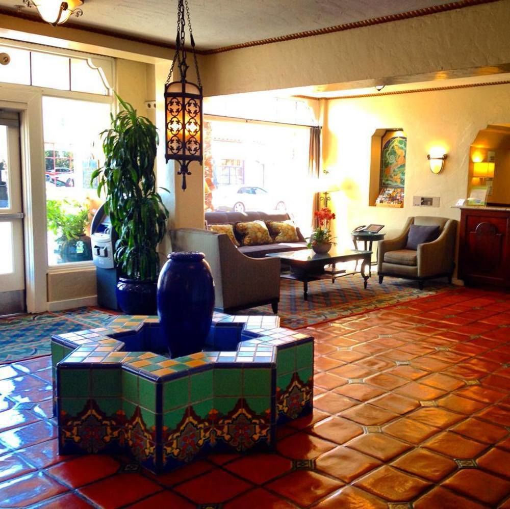 Hotel Virginia Santa Barbara, Tapestry Collection by Hilton in Santa Barbara