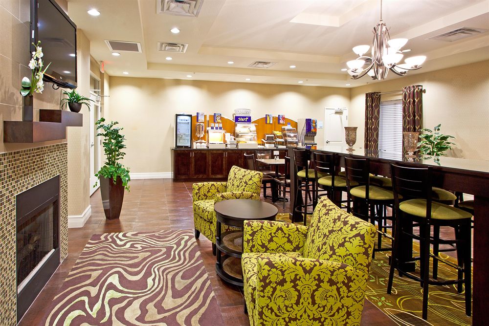 HOLIDAY INN EXPRESS HOTEL & SUITES SAINT AUGUSTINE NORTH in Saint Agustine Beach