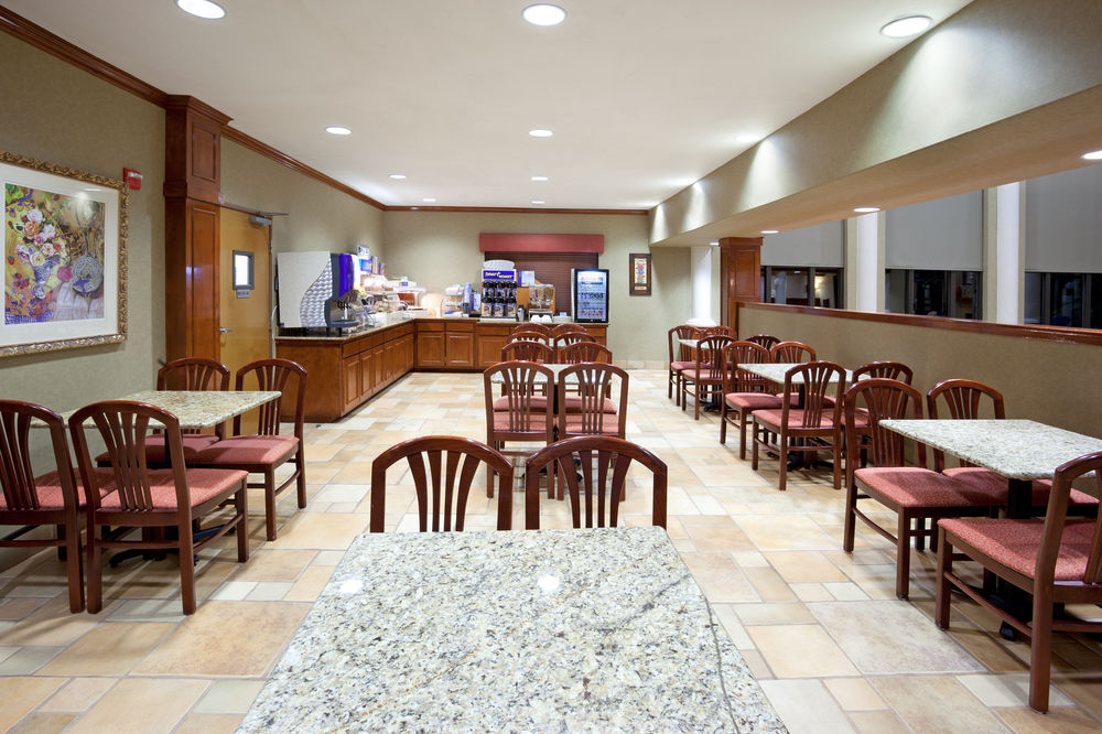 HOLIDAY INN EXPRESS & SUITES CEDAR PARK (NW AUSTIN) in Austin, Tx