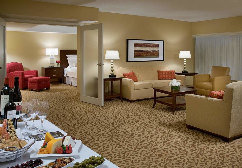 TORONTO MARRIOTT BLOOR YORKVILLE HOTEL in Toronto