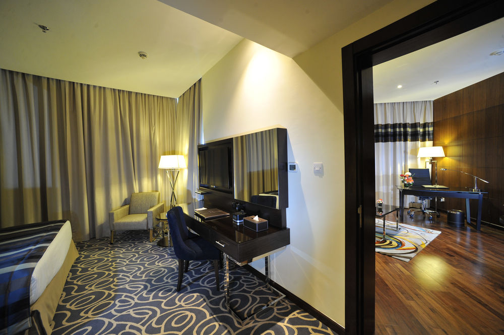 Ramada by Wyndham Abu Dhabi Corniche in Abu Dhabi