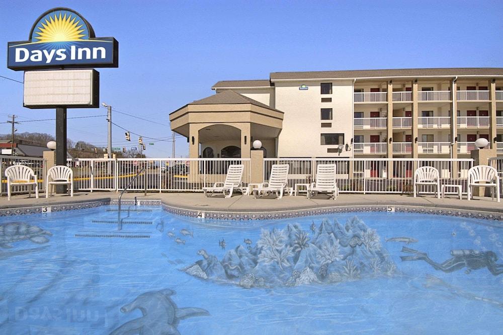 Days Inn by Wyndham Apple Valley Pigeon Forge/Sevierville in Sevierville, Tn