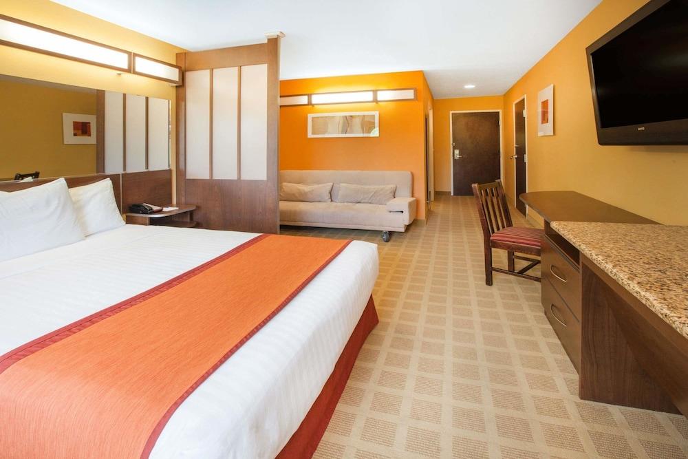 MICROTEL INN & SUITES BY WYNDHAM STILLWATER in Stillwater, Ok