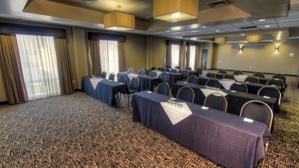 HOLIDAY INN BOISE AIRPORT in Boise, Id