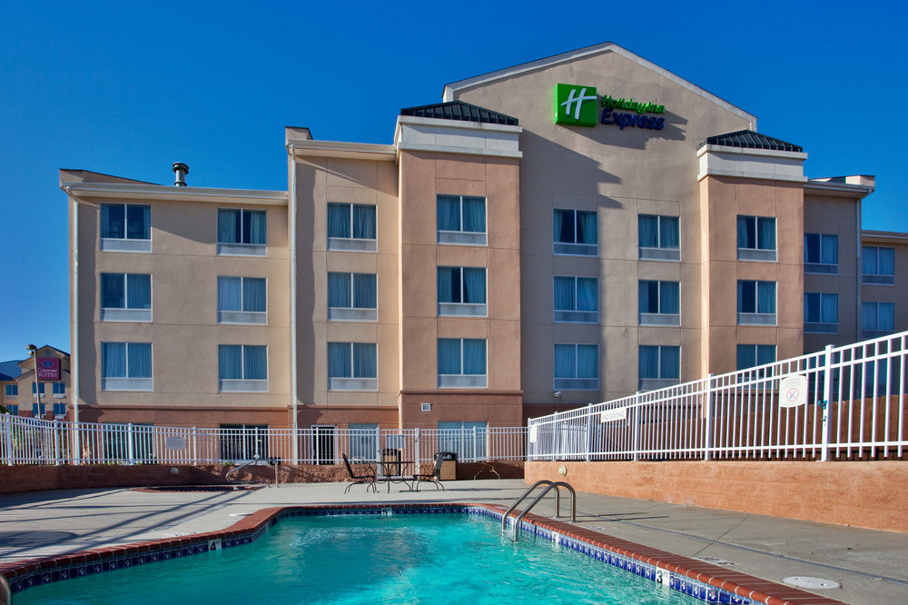 HOLIDAY INN EXPRESS NEW ORLEANS EAST in New Orleans