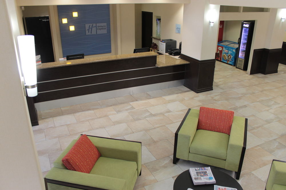 HOLIDAY INN EXPRESS HOTEL & SUITES BROWNSVILLE in Brownsville, Tx