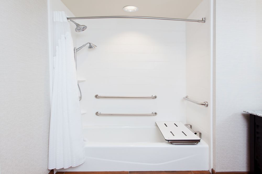 HOLIDAY INN EXPRESS HOTEL & SUITES HUNTSVILLE WEST - RESEARCH PK in Huntsville, Al